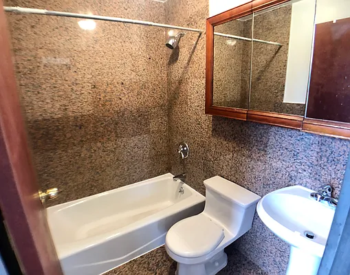 Rented by MOTION New York | media 7