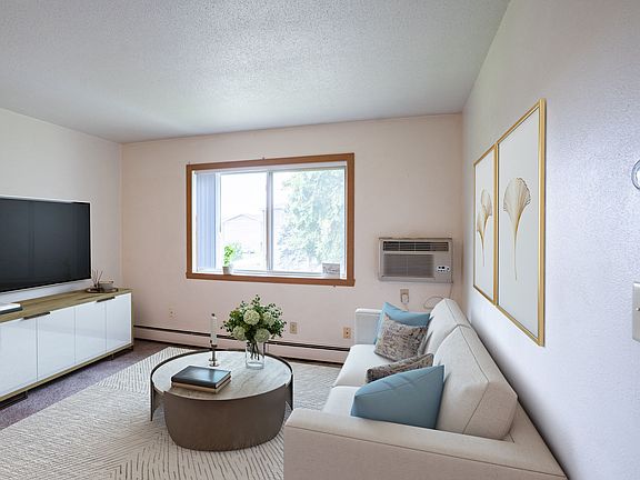 Fargo ND Morningside Apartments | 11A | Living