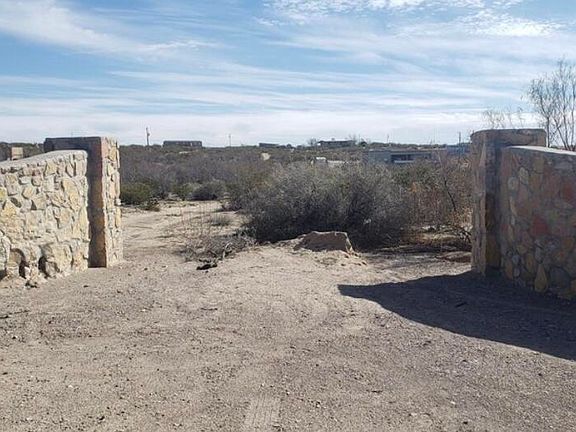 2nd image of 5050 Mescalero Trl