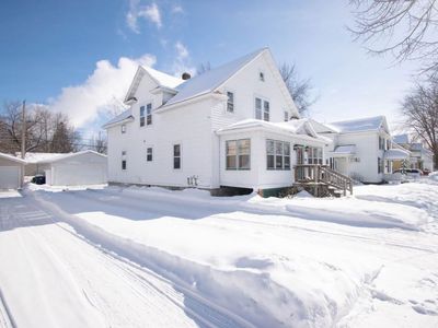 917 S 6th Ave, Wausau, WI, 54401