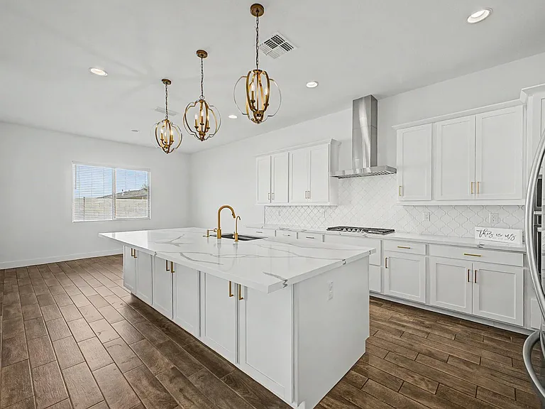 13103 N 174th Dr — Photo 19