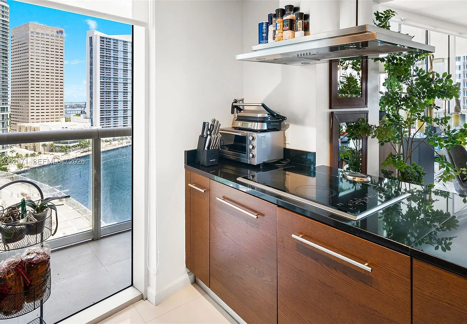 Icon Brickell No Two — Photo 3