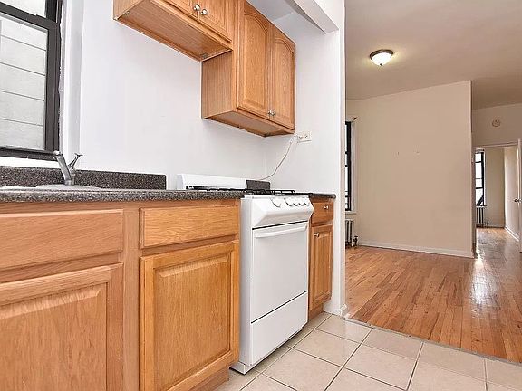 4th image of 105 W 138th St APT 4B