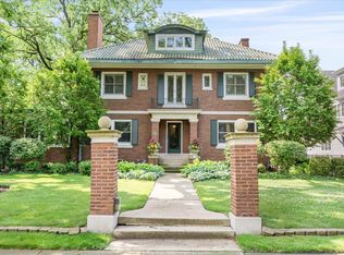 715 Forest Ave, Wilmette, IL 60091