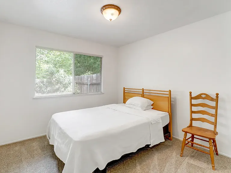 22XX Autumnleaf Ln #C — Photo 3