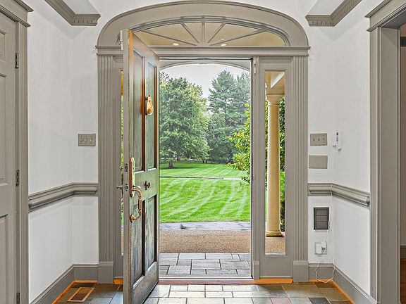5th image of 616 Walker Hill Ln