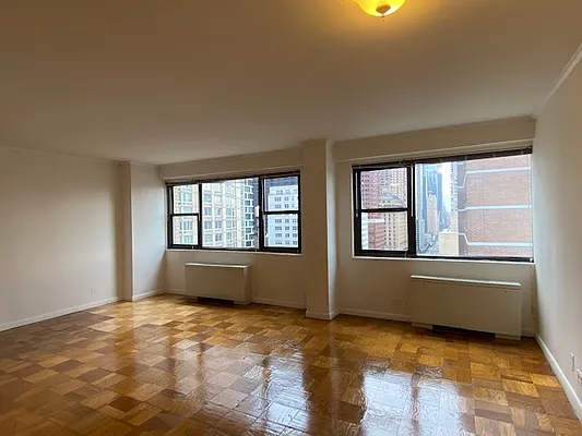 Rented by REAL New York | media 8