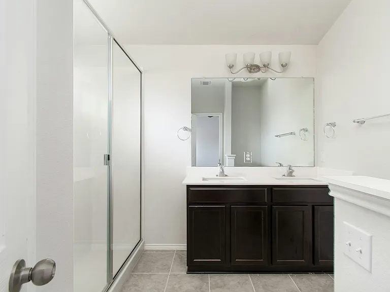 9019 Stonehollow Dr — Photo 6