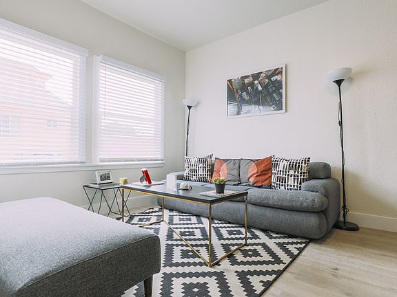 5th image of 1707 36th Ave #301