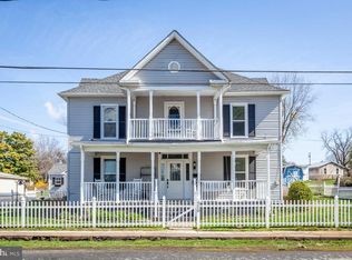 210 3rd St, Shenandoah, VA 22849