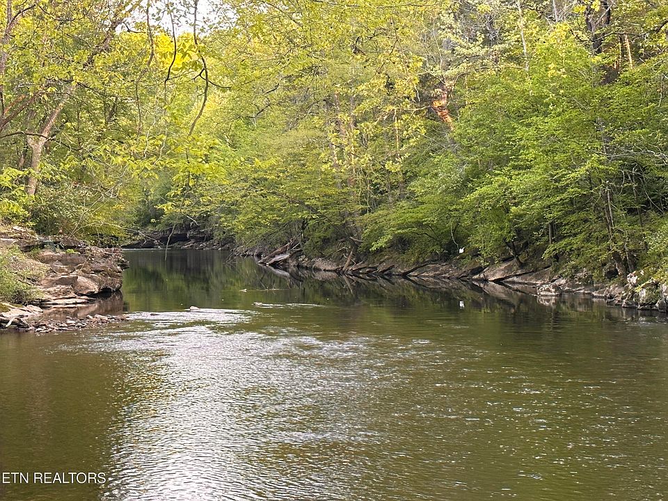 4th image of 1956 Pittman Center Rd