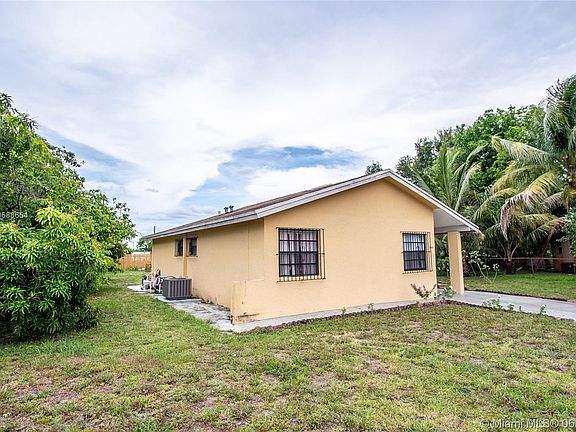 3rd image of 20601 NW 37th Ct
