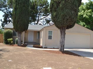 2611 N Chestnut Ave, Fresno, CA 93703