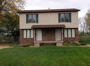338 Reid Rd #B, Grand Blanc, MI 48439