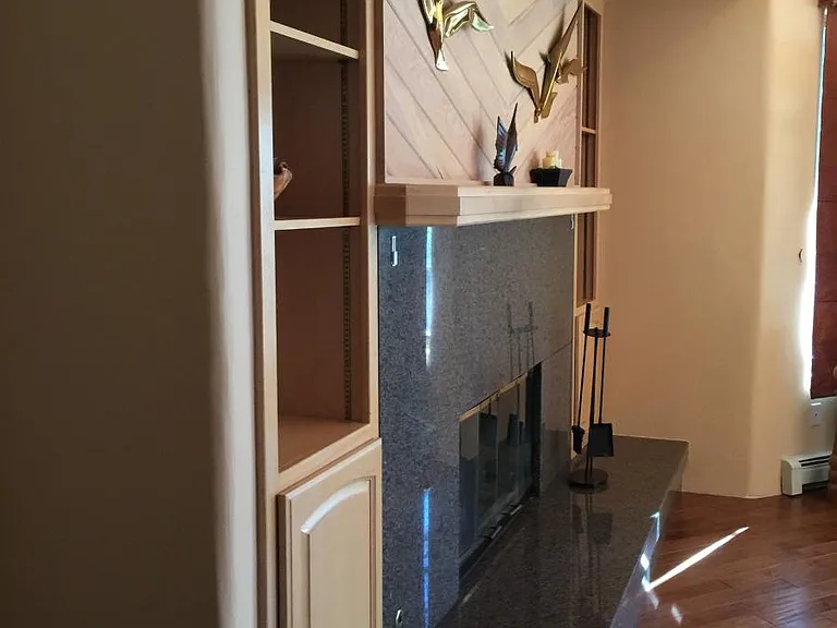 756 Lakeshore Blvd — Photo 5