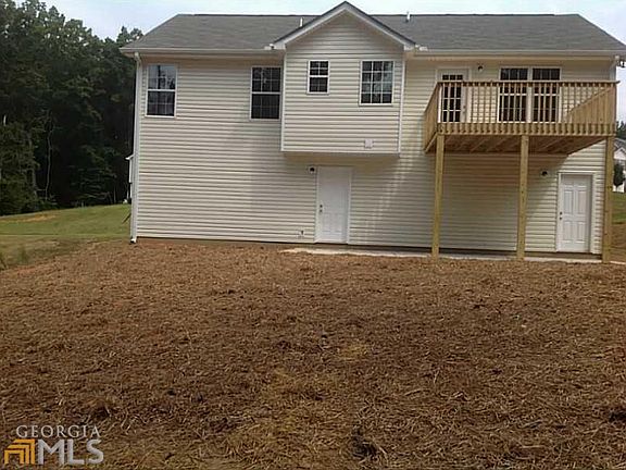 3rd image of 3709 Silver Hill Cir
