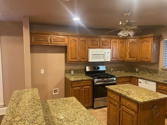 3rd image of 2910 Tenison Dr