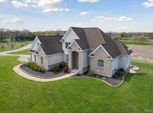 1157 Marsh Rdg, Brighton, MI 48114