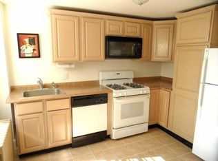 431 Conarroe St, Philadelphia, PA 19128