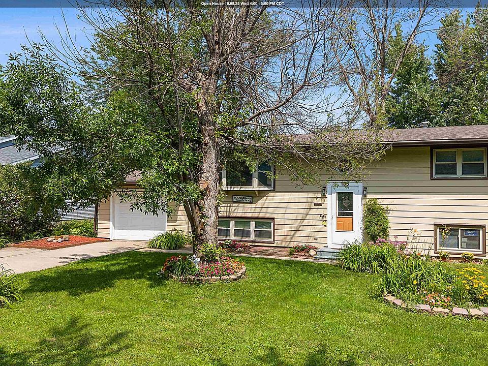 1st image of 135 Westhaven Dr