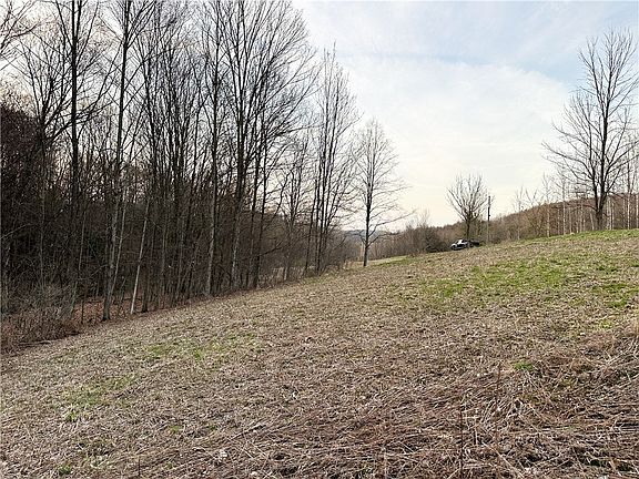 4th image of 10 Brennan Rd