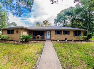 408 Sunny Ln, Bridge City, TX 77611