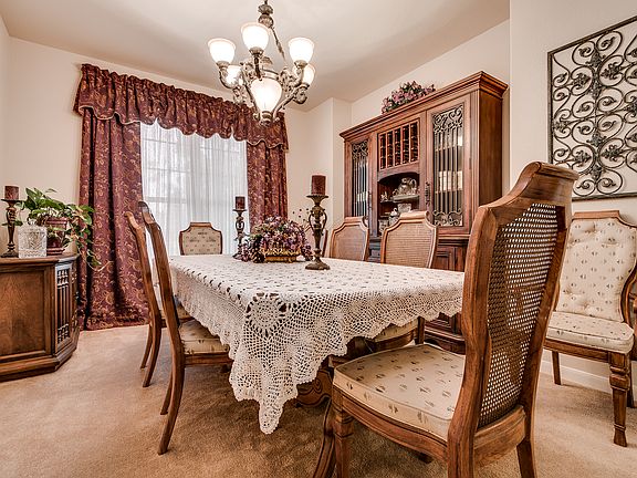 5th image of 4425 Angelico Ln