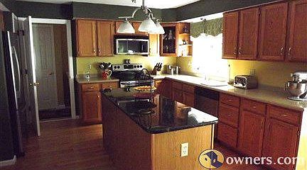Granite & Corian Kitchen