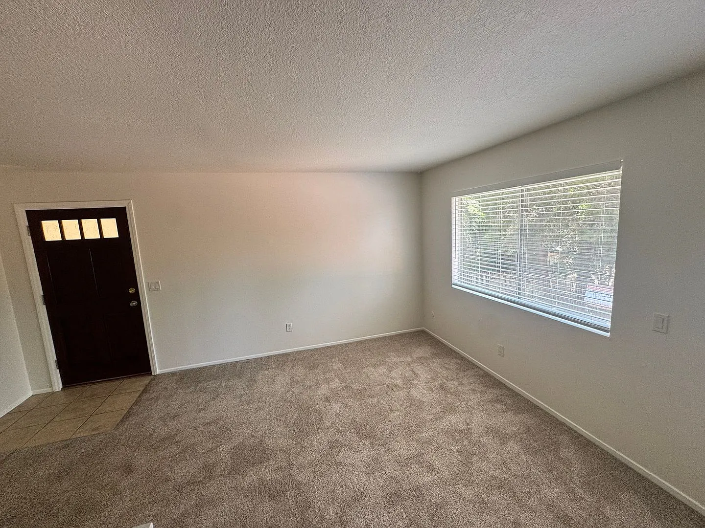 2 Bedroom / 1 Bathroom Condo in Alpine — Photo 4