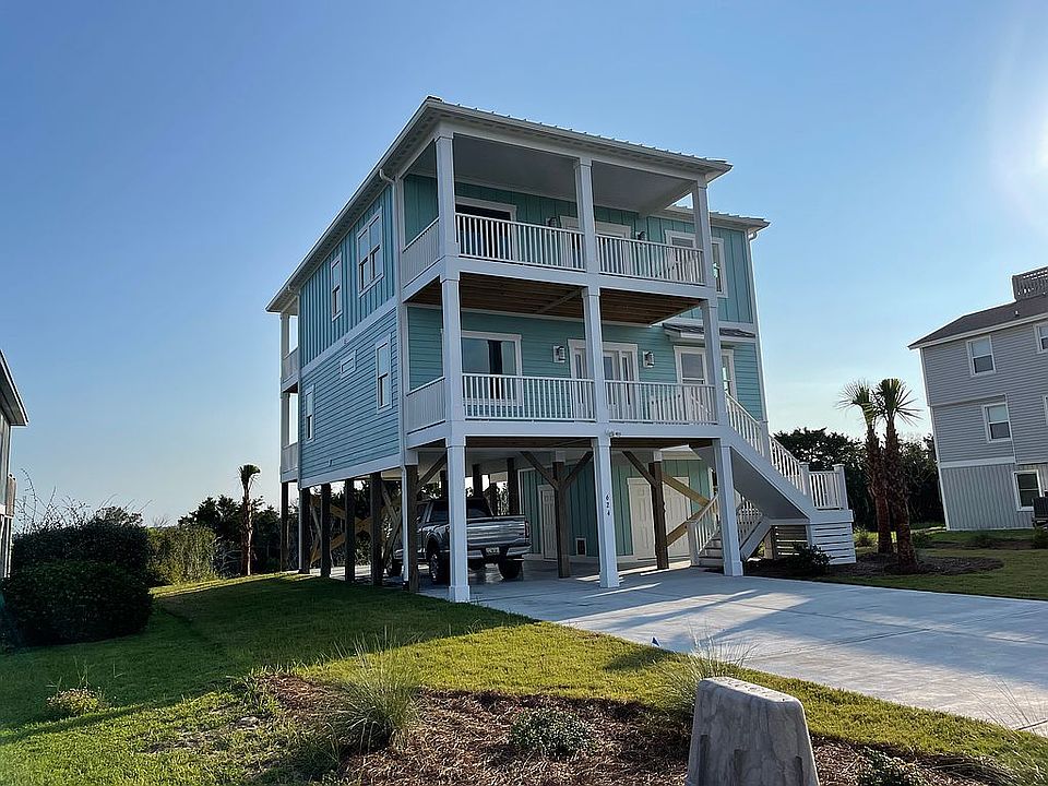 2nd image of 624 Caswell Beach Rd