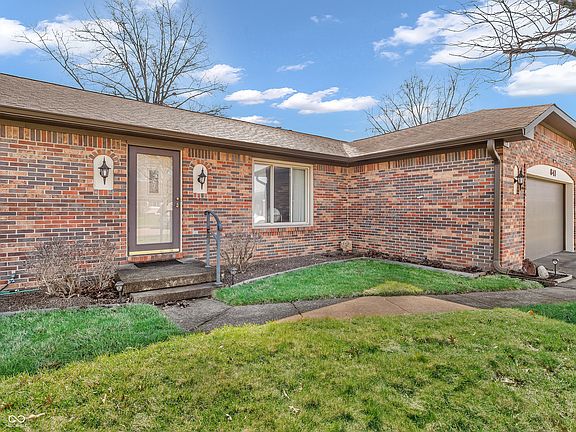2nd image of 641 Beech Dr W