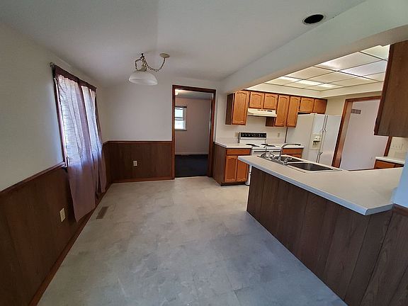 dining area.