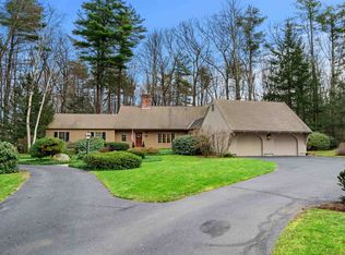 5 General Amherst Rd, Amherst, NH 03031