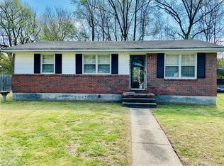 904 Chumley Rd, Portsmouth, VA 23701