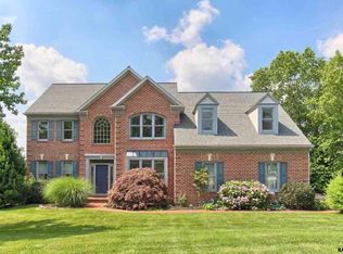 824 Heritage Hills Dr, York, PA 17402