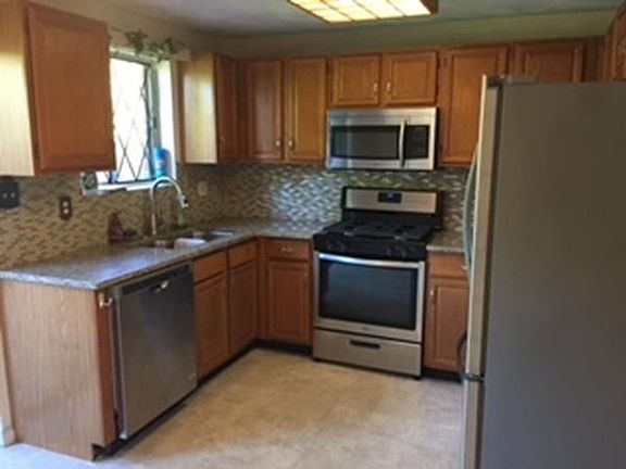 3rd image of 395 Farrwood Dr #395