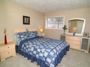 8532 Granville Pkwy APT 808, La Vista, NE 68128