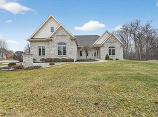 7864 Windsor Wood Ct, Maumee, OH 43537
