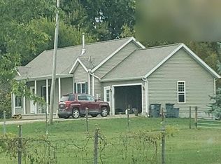 2665 Peppermill Rd, Lapeer, MI 48446