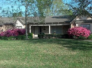 514 Cedar Ln, Seabrook, TX 77586