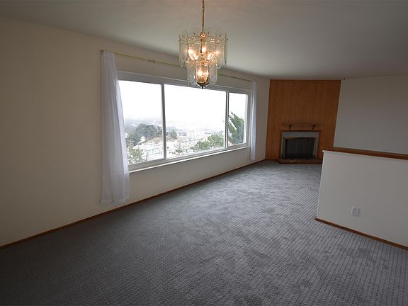 5th image of 33 Southridge Way