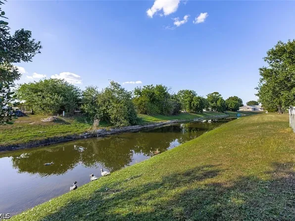 211 S Lake Dr, Lehigh Acres, FL 33936