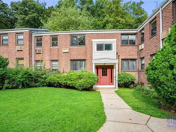 2nd image of 23 Lawrence Dr APT C