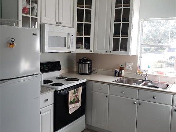 4th image of 3123 29th Ave N APT 107