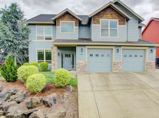 2082 NE Lucy Belle St, McMinnville, OR 97128