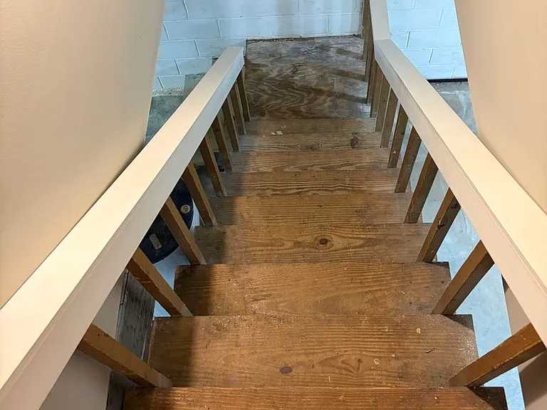6877 Briarwood Dr — Photo 25