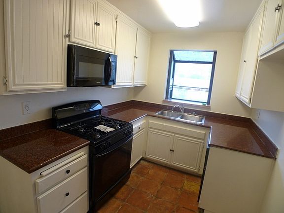 2nd image of 28011 Tiffany Ln Unit 326