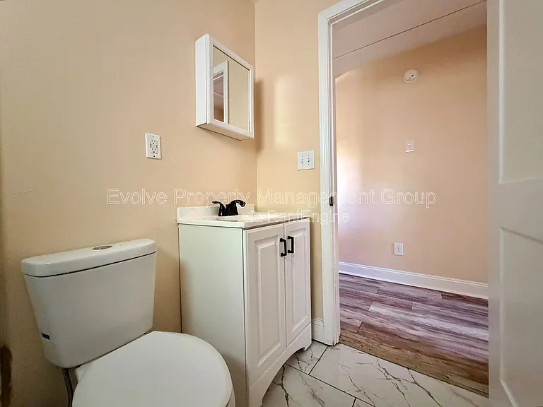 681 Harrell St — Photo 14