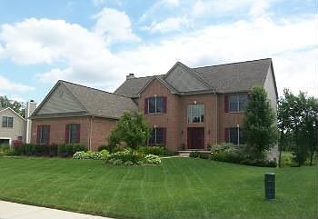 1st image of 335 Huntington Dr