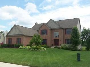 335 Huntington Dr, Saline, MI 48176